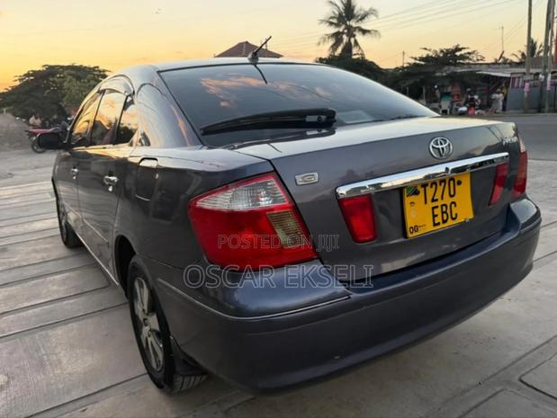Toyota Premio 2003 Purple