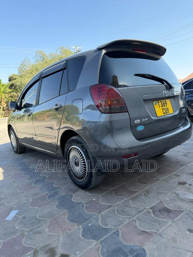 Toyota Corolla Spacio 2004 Gray