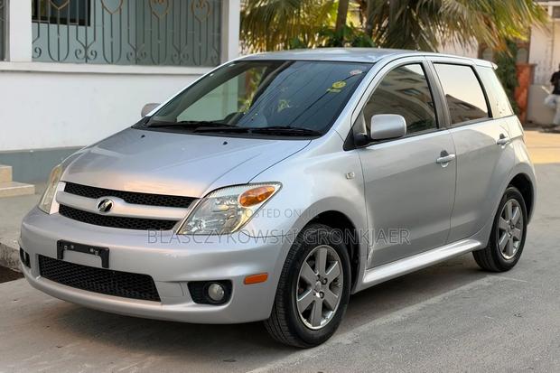 Toyota IST 2006 Silver