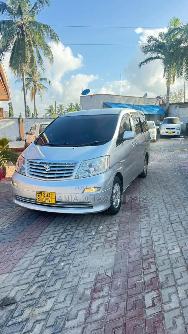 Toyota Alphard 2004 Silver