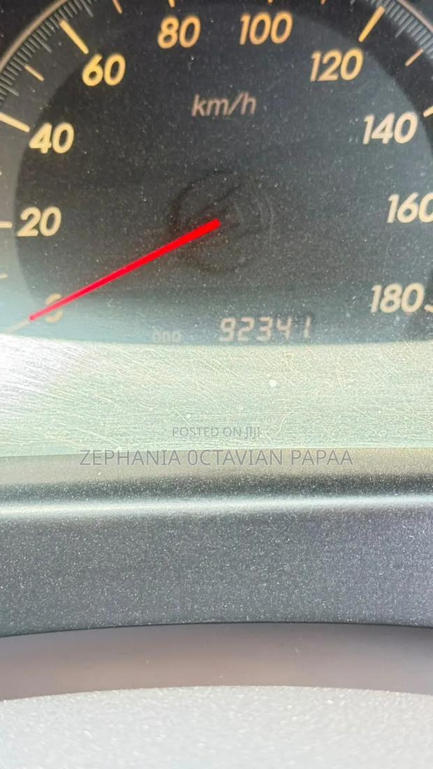Toyota Alphard 2004 Silver