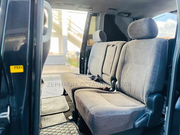 Toyota Noah 2005 Black