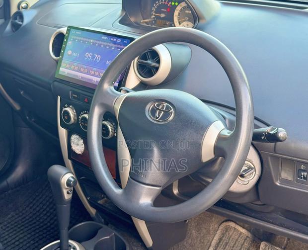 Toyota IST 2005 Black