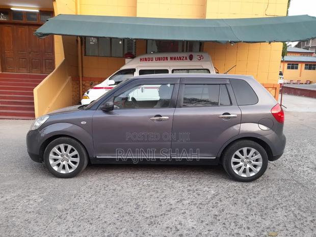 Mazda Verisa 2006 Gray