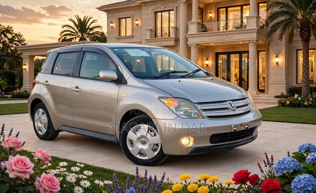 Toyota IST 2004 Gold