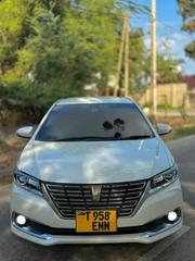 Toyota Premio 2017 Pearl for sale