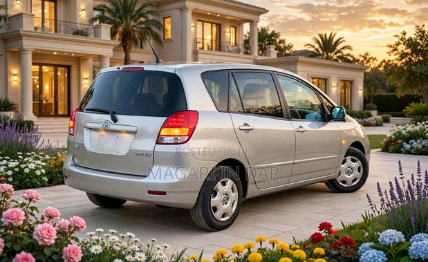 Toyota Corolla Spacio 2004 Gold