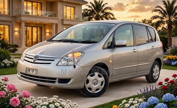 Toyota Corolla Spacio 2004 Gold