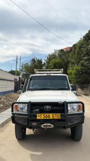 Toyota Land Cruiser 2020 White for sale