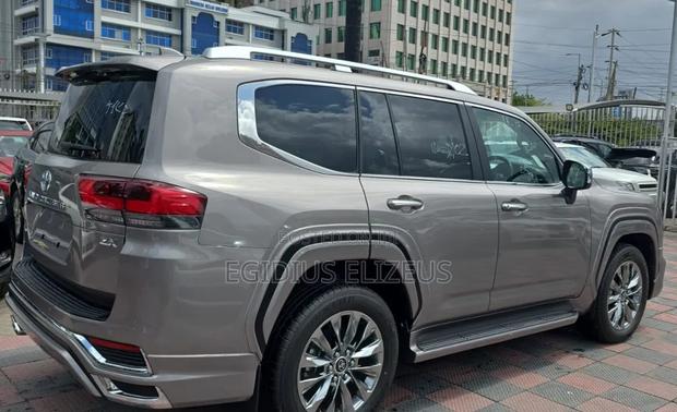 New Toyota Land Cruiser 2025 Beige