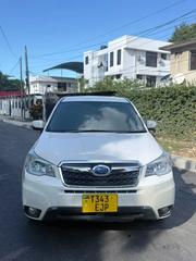 Subaru Forester 2012 White for sale