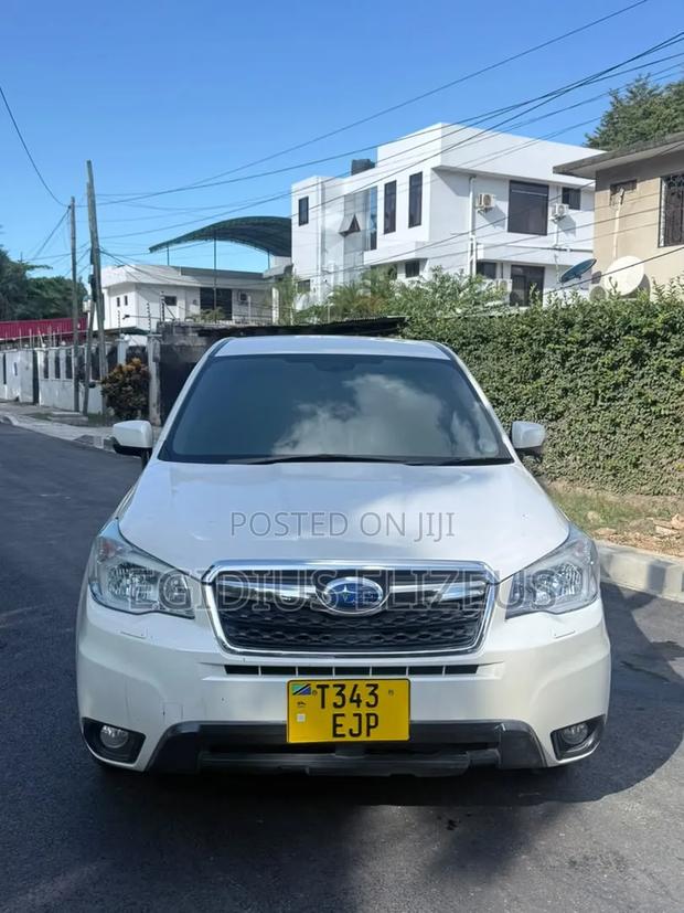 Subaru Forester 2012 White