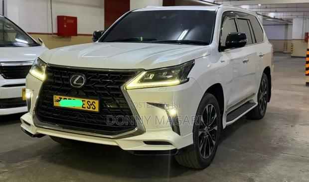 Toyota Land Cruiser 2021 White