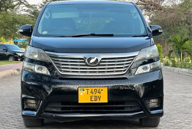 Toyota Vellfire 2009 Black