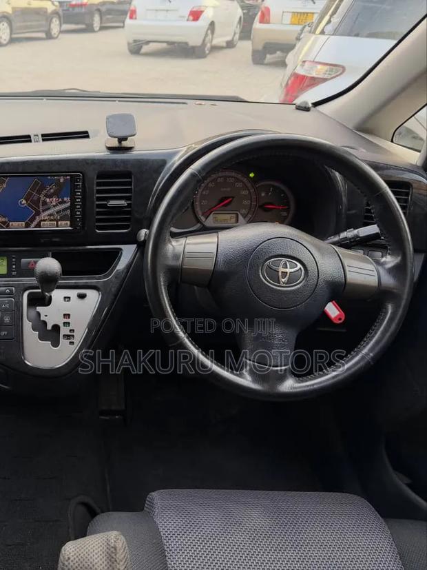 Toyota Wish 2006 Black