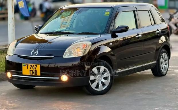 Mazda Verisa 2009 Maroon