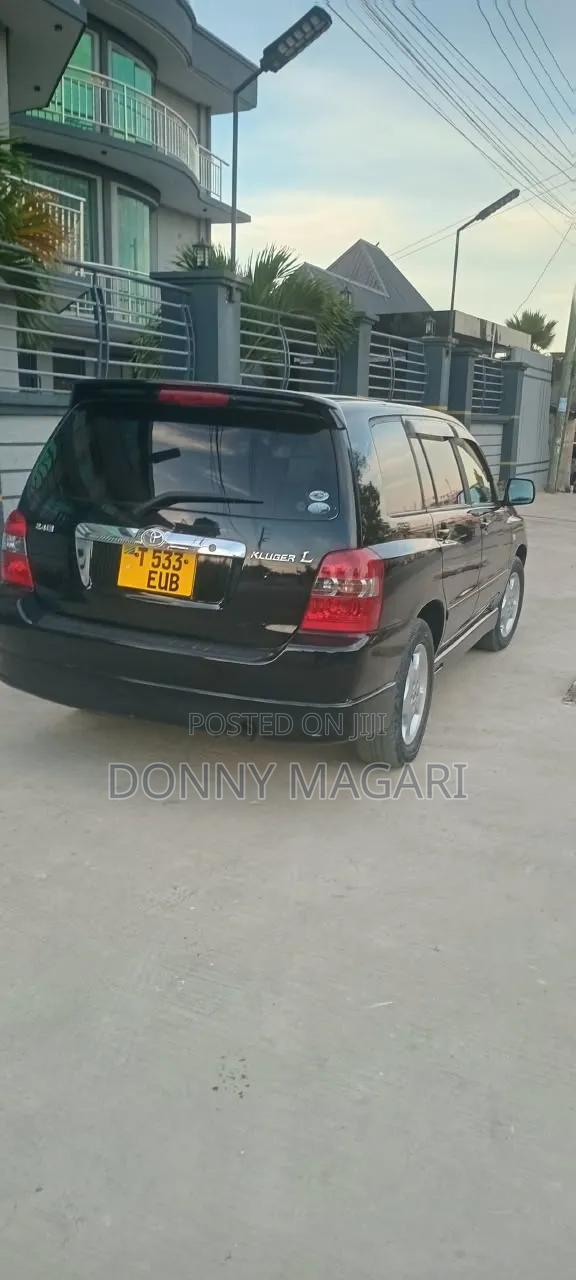 Toyota Kluger 2005 Black