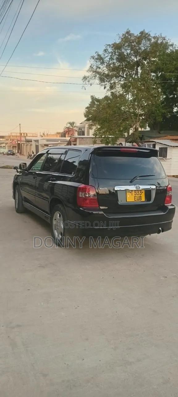 Toyota Kluger 2005 Black