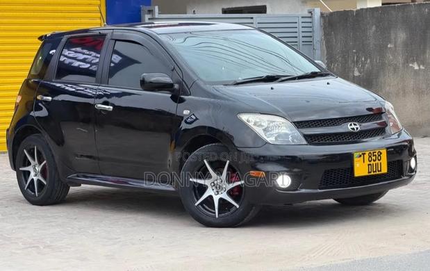 Toyota IST 2006 Black