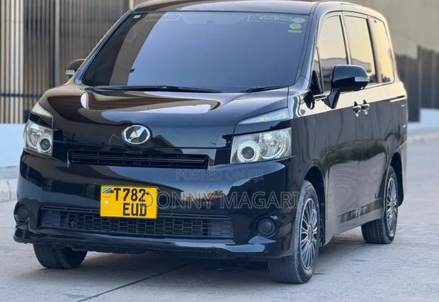 Toyota Noah 2008 Black