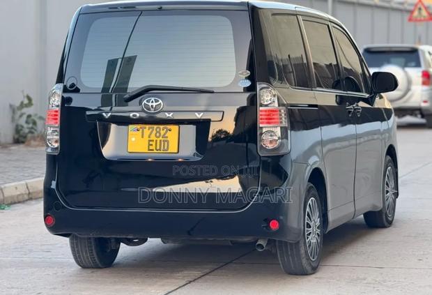Toyota Noah 2008 Black