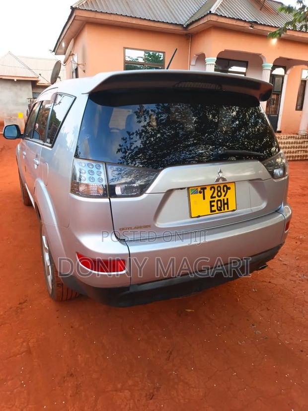 Mitsubishi Outlander 2008 Silver