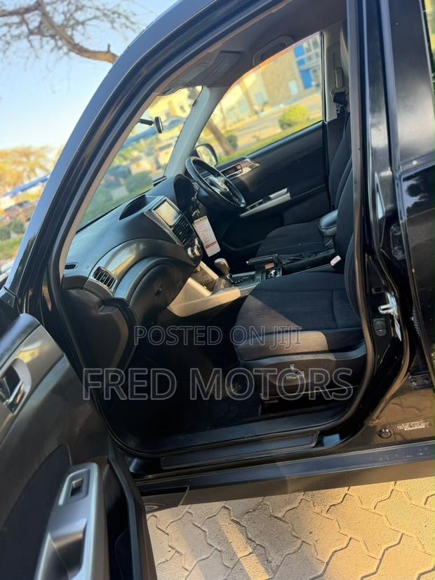 Subaru Forester 2010 Black
