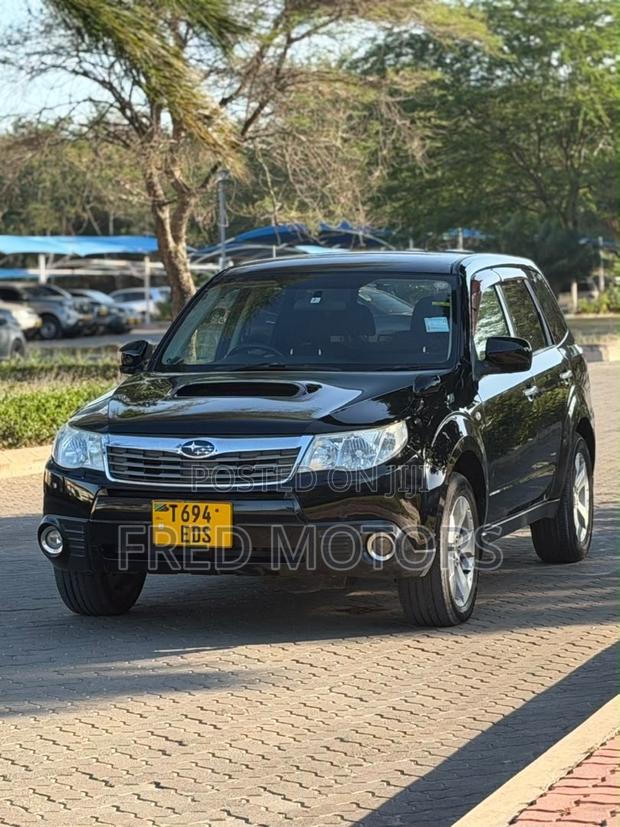 Subaru Forester 2010 Black