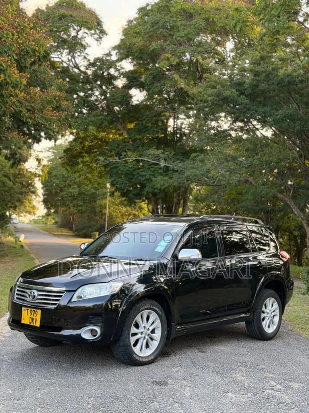 Toyota Vanguard 2008 Black