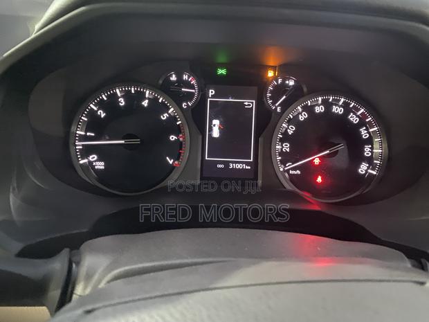Toyota Land Cruiser Prado 2022 White