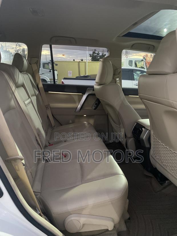 Toyota Land Cruiser Prado 2022 White