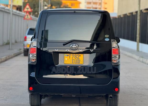 Toyota Noah 2008 Black