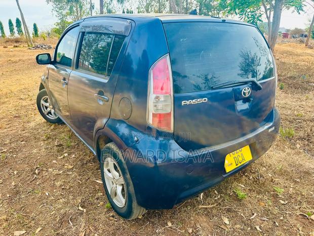 Toyota Passo 2004 Blue