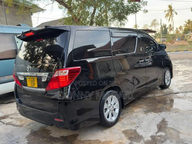 Toyota Alphard 2008 Black