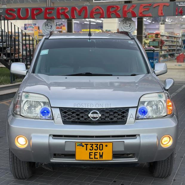 Nissan X-Trail 2001 Silver