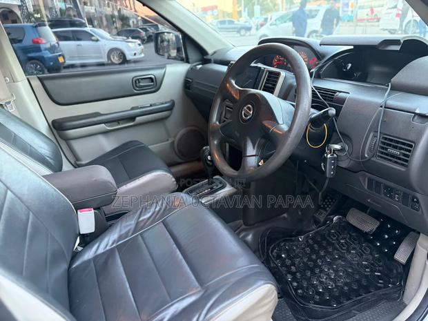 Nissan X-Trail 2001 Silver