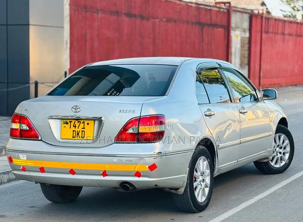 Toyota Brevis 2004 Silver