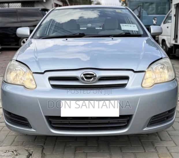 Toyota Corolla RunX 2004 Blue