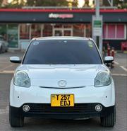 Mazda Verisa 2010 White for sale