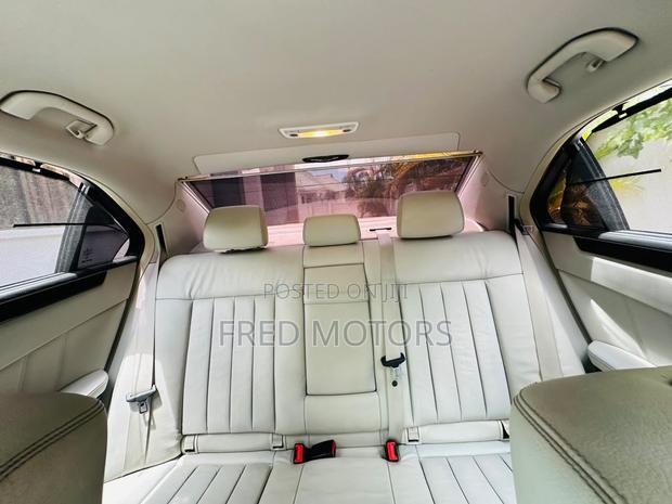 Mercedes-Benz E250 SV Premium 2014 Black