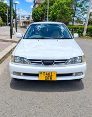 Toyota Carina 2000 White for sale