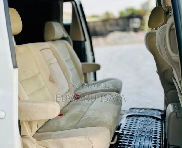 Toyota Alphard 2005 Pearl