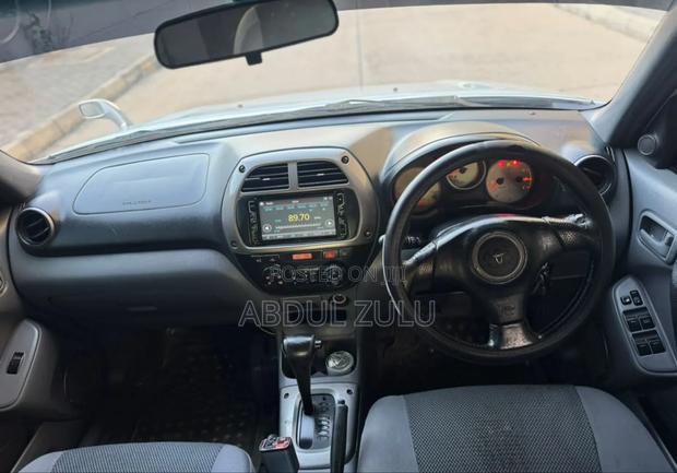 Toyota RAV4 2004 Silver