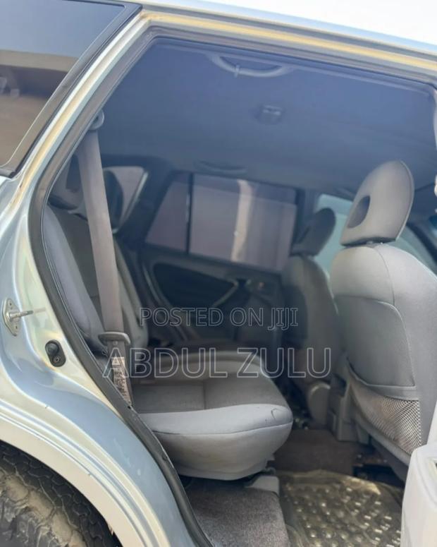 Toyota RAV4 2004 Silver