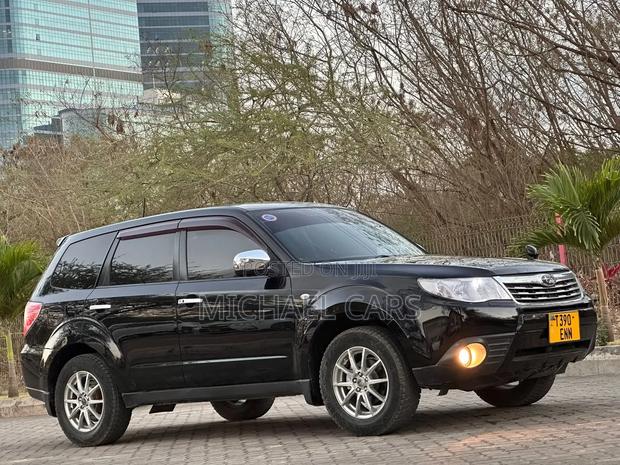 Subaru Forester 2010 Black