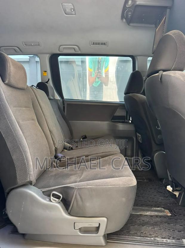 Toyota Vitz 2003 Silver
