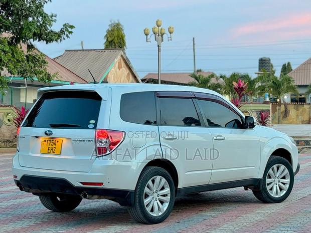 Subaru Forester 2009 White