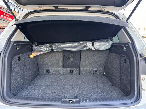 Volkswagen Tiguan 2012 White