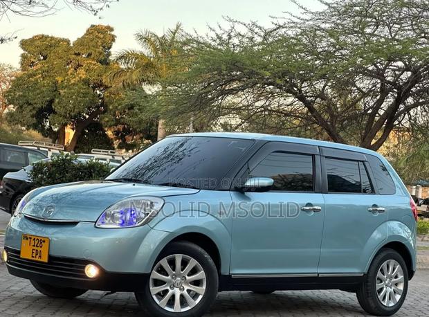 Mazda Verisa 2008 Silver