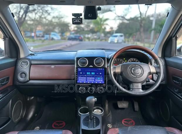 Mazda Verisa 2008 Silver